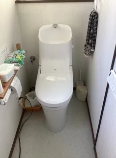 広島県広島市西区｜尿漏れパッドによるトイレつまりを便器脱着で解消