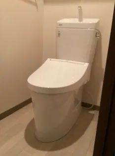 香川県高松市でトイレから水漏れ～トイレ交換とクッションフロア張替