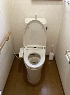 広島県府中市｜尿漏れパッドによるトイレつまりを便器脱着・高圧洗浄で解消