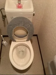 島根県出雲市｜水が溢れそうなトイレつまりを高圧ポンプ・薬剤で解消
